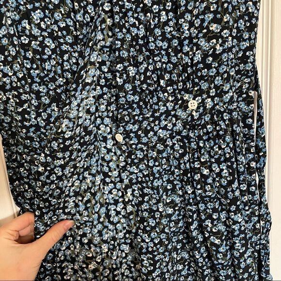 Faithfull The Brand Oslo Mini Dress in Blue Ditsy Floral 4 - Picture 12 of 15